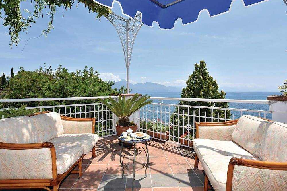 Cozy home in S. Giovanni a Piro Sa in San Giovanni a Piro, Cilento