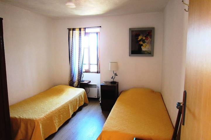 Location de vacances pour 4 personnes, avec terrasse et jardin, animaux acceptés à Sant'Andréa-d'Orcino - 2