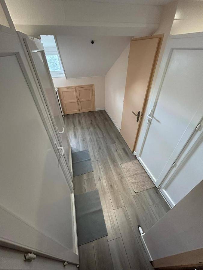 Auberge pour 36 personnes, avec terrasse et vue, animaux acceptés