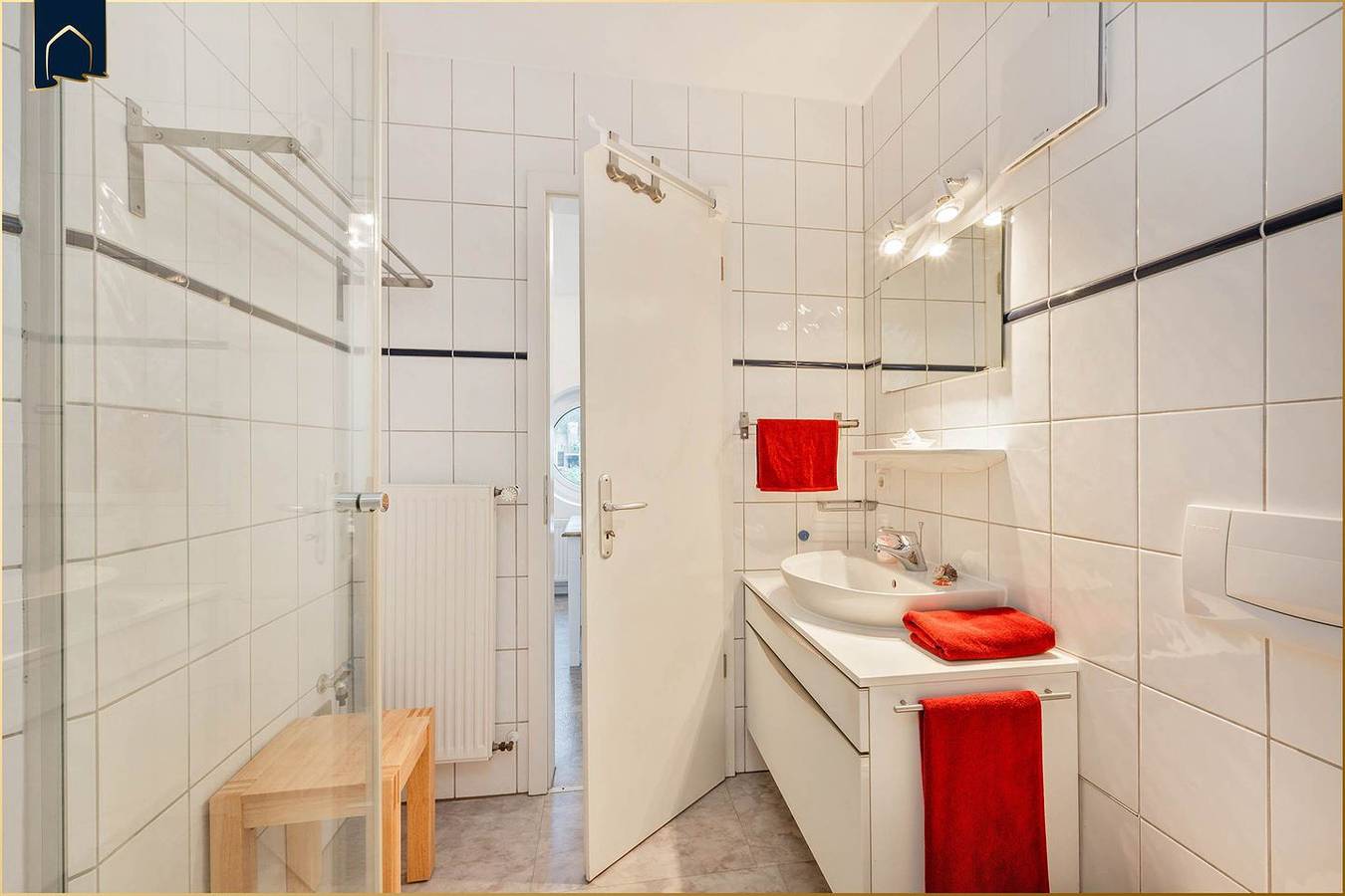 Ganze Wohnung, Traumhafte Ferienwohnung 50m von der Seebrücke in Koserow, mit Wlan und Terrasse in Ostseebad Koserow, Koserow