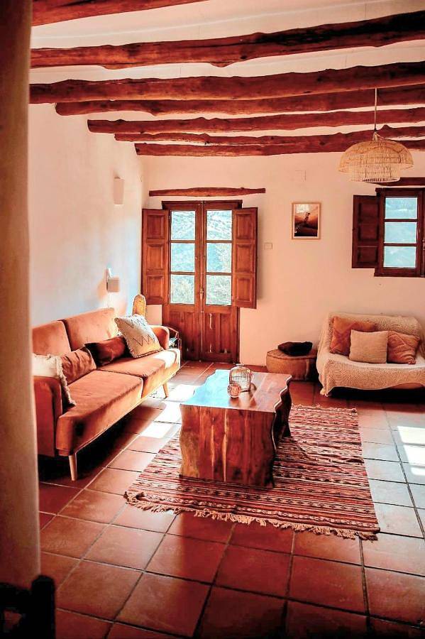 Casa rural para 5 personas, con Terraza y Jardín además de Piscina y Vistas en Sorvilán - 4