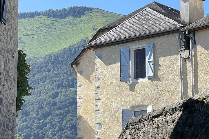 Gîte pour 7 personnes, avec jardin et terrasse à Sainte-Colome