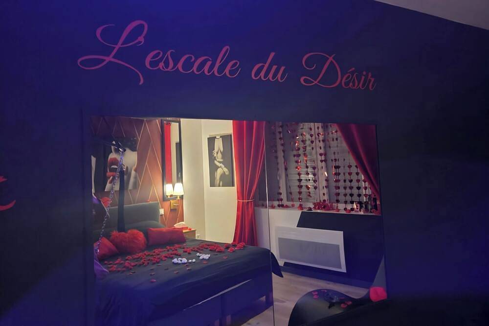 Geheel appartement, L'escale du Desir Love Room spa Privatif in Calais, Calais en omgeving