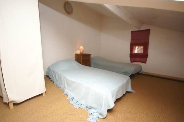 Location de vacances pour 6 personnes, avec piscine ainsi que jardin et terrasse, animaux acceptés à Lalevade-d'Ardèche - 2