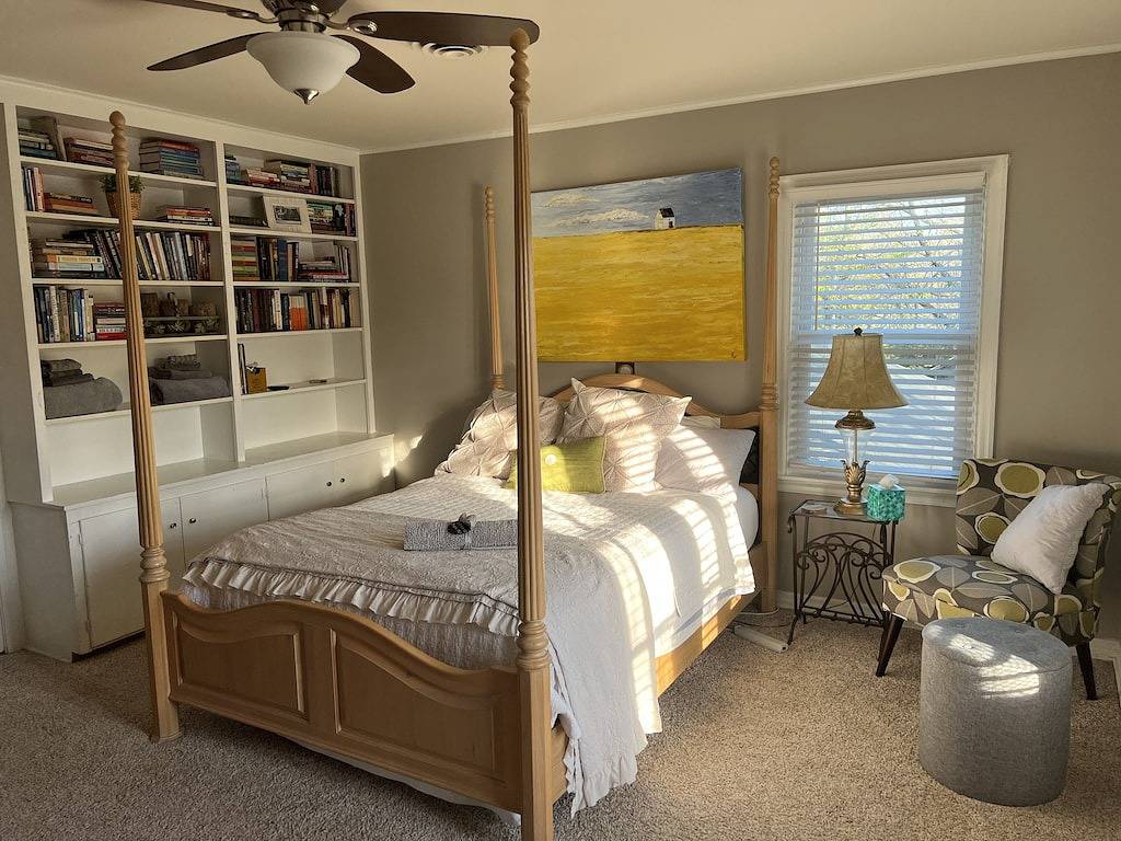 Bolivar Place ganze Treppe hinauf 2 br / 1 Bad Nur wenige Gehminuten von der Innenstadt / Twu in Denton, Denton County