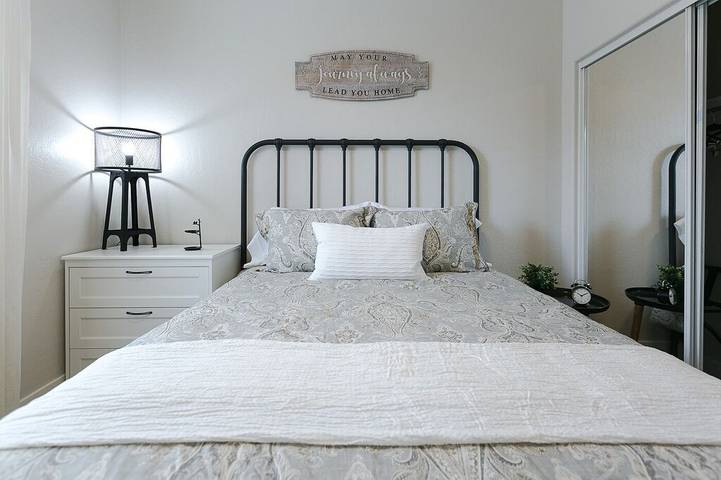 Vacation rental for 8 people, with pool and yard in Gilbert