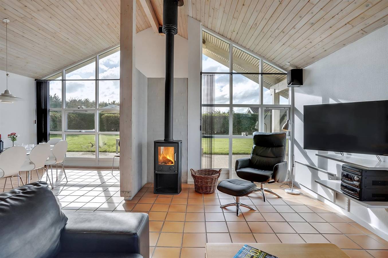 Stunning home in Otterup w/ 4 Bedrooms and Sauna in Otterup, Nord Fünen