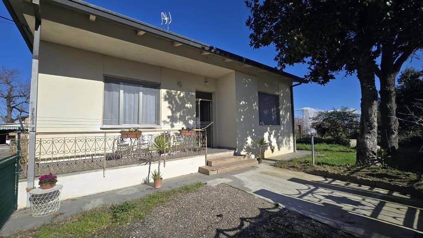 Appartamento per 12 persone, con giardino, con animali domestici in Forlì