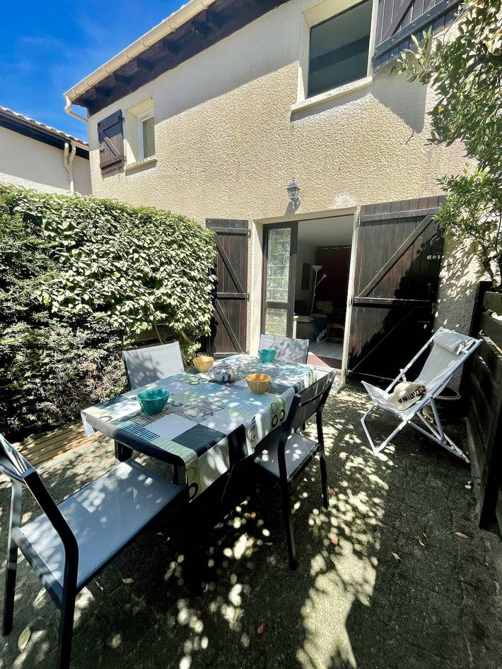 Location de vacances pour 4 personnes, avec jardin dans Golf de la Méjanne - 3