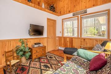 Vacation House for 6 Guests in Deep Creek Lake, Garrett County, Picture 2