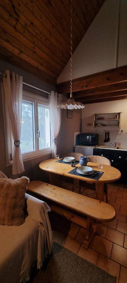 Gîte pour 4 personnes, avec vue à Chastreix - 3