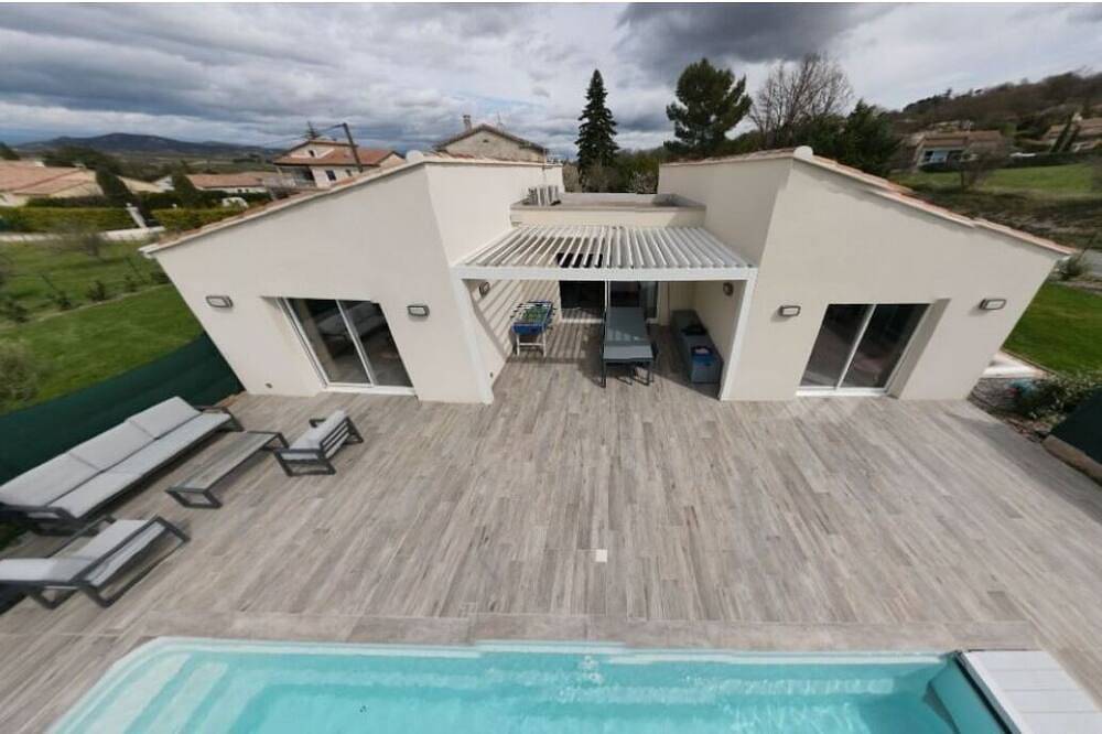 Comfortable single-storey villa, sleeps 6, with heated pool in Saint-Jean-de-Maruéjols-et-Avéjan, Alès und Umgebung