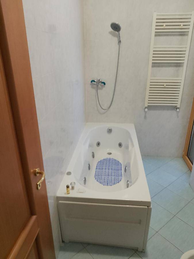 Gîte pour 4 personnes, avec jacuzzi et jardin à Orbassano - 2