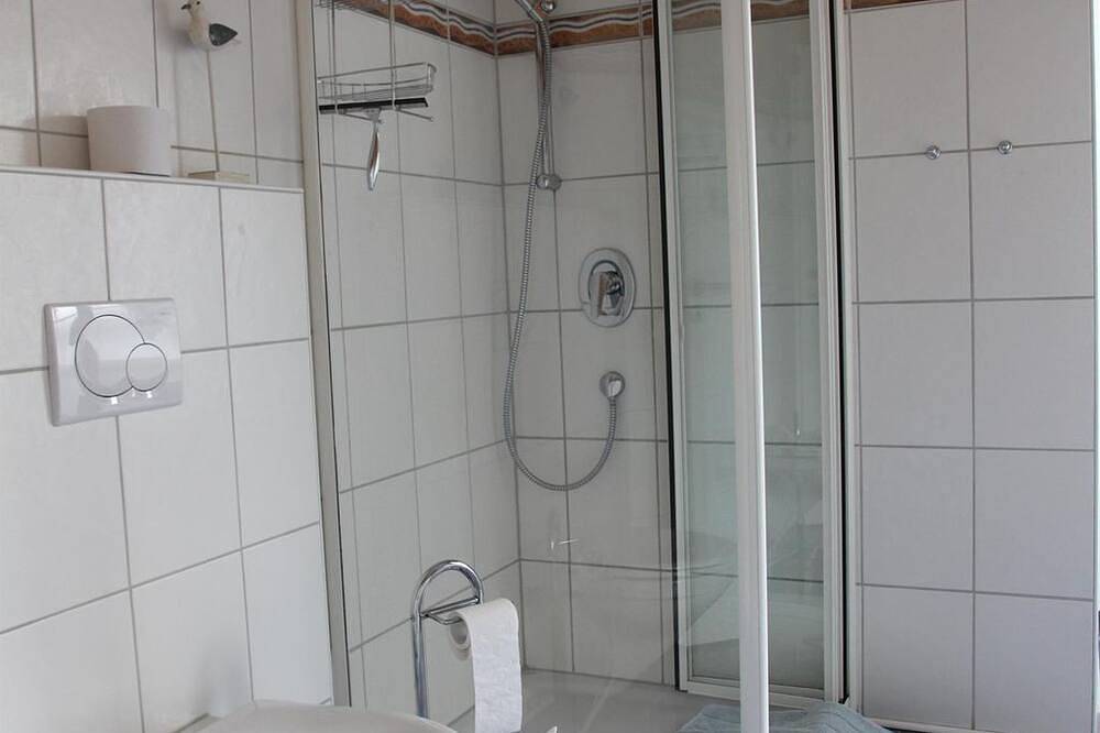 Ganze Wohnung, Appartement mit 1 Schlafzimmer - Cafe Klering in Briedern, Cochem-Zell