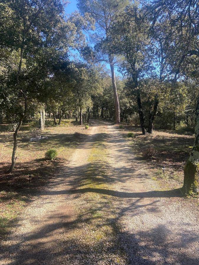 Location de vacances pour 7 personnes, avec piscine ainsi que vue et terrasse à Peypin-d'Aigues - 4