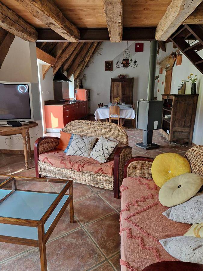 Location de vacances pour 8 personnes, avec jardin et terrasse à Florentin-la-Capelle - 2
