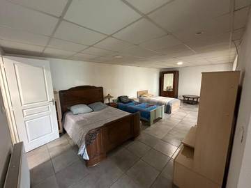 Gîte pour 7 personnes, avec terrasse dans Les Petits Robins
