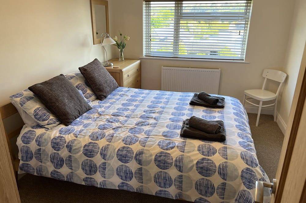 Beautiful 3 Bedroom Cottage, Close To Waterfront  In Charming Coastal Village in Instow, Devon