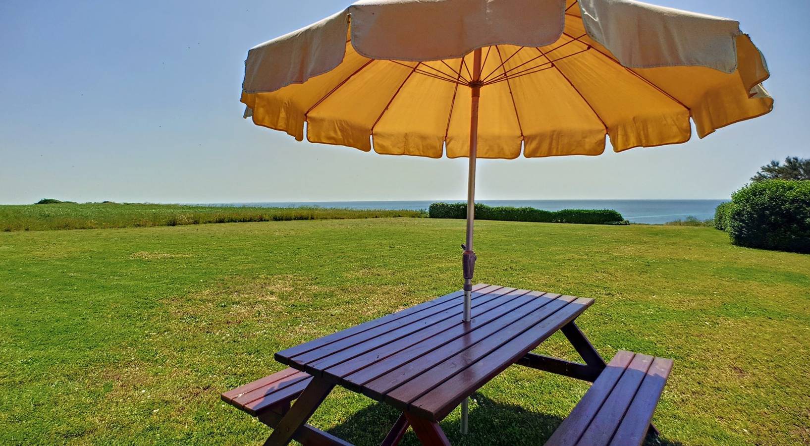 Appartement entier, Tipoz'Immo –Brise Marine 2-spot surf-plage à 600m in Plozévet, Côte de Cornouaille