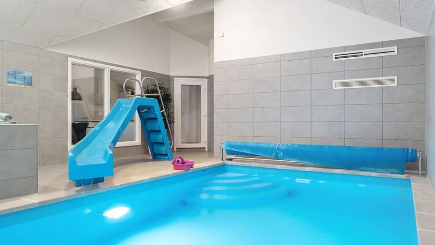 Ferienhaus für 18 Personen, mit Terrasse und Garten sowie Sauna in Olpenitz - 4