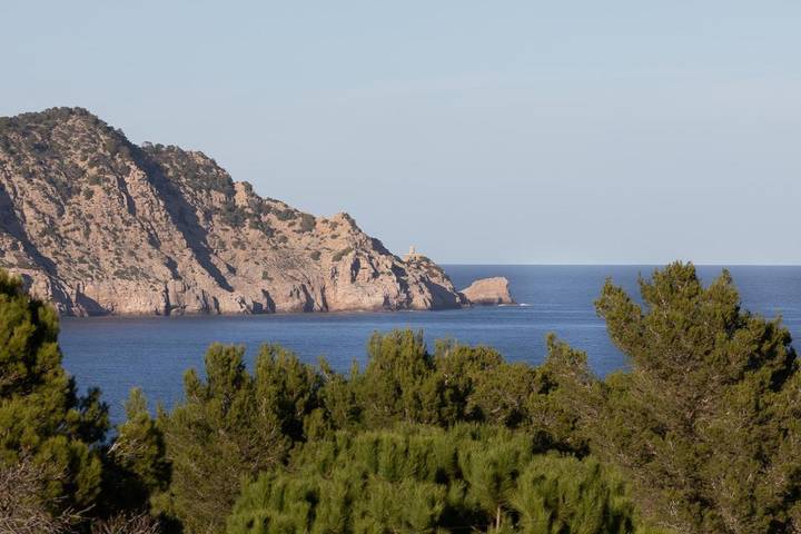 Ferienhaus für 7 Personen, mit Balkon und Terrasse sowie Garten und Ausblick in Platja es Figueral - 3