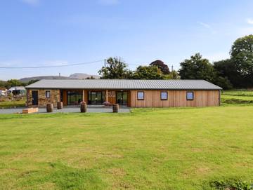 Cottage for 26 People in North Yorkshire, Yorkshire, Photo 1