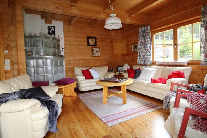 Chalet für 7 Personen, mit Balkon und Terrasse sowie Garten und Ausblick