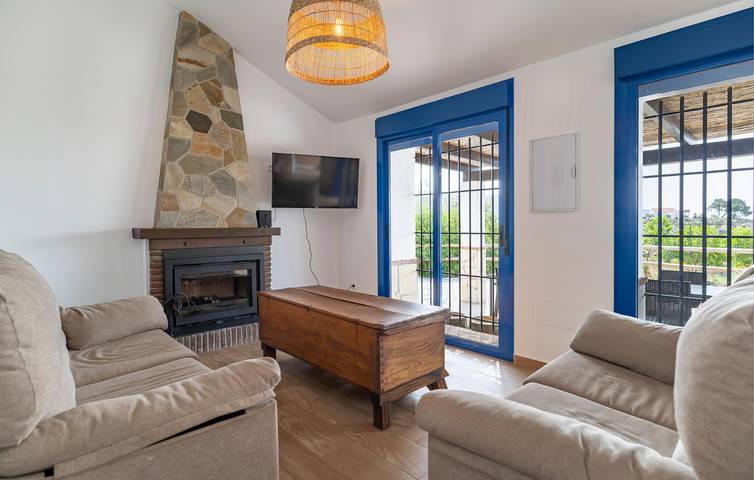 Encantador apartamento de 2 dormitorios con piscina, WiFi y parking en Árchez in Canillas de Albaida, Provincia de Málaga
