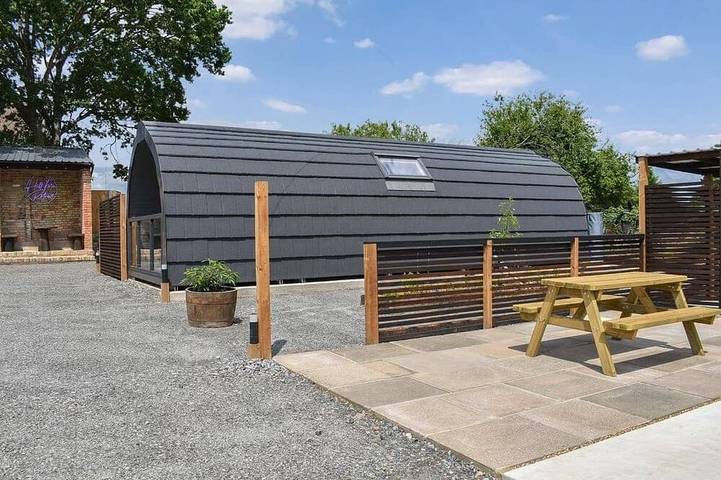 Cottage for 2 people, with hot tub in Suffolk
