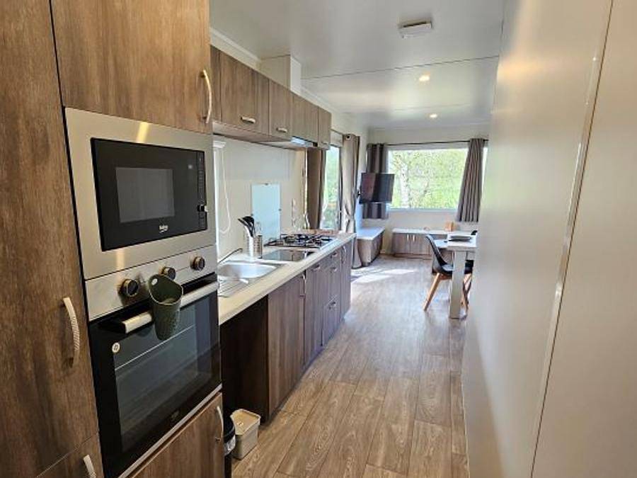 Camping Domaine de Kervallon - Mobilhome 4 personas - Casa Dulce 40m² (2 dormitorios - 1 baño - Aire acondicionado) terraza semicubierta 27m² Nuevo para 2024 in Caro (desambiguación), Región de Vannes