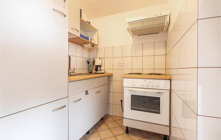 Ferienwohnung für 2 Personen, mit Terrasse in Privlaka - 4