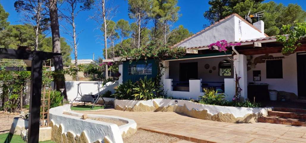 Chalet para 16 personas, con piscina además de jardín y vistas, Se admiten mascotas en Hoya de Buñol - 3
