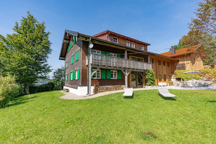 Ferienhaus für 11 Personen, mit Balkon und Terrasse sowie Garten und Sauna im Oberallgäu - 2