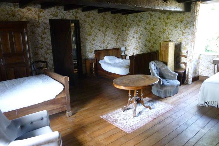 Location de vacances pour 9 personnes, avec jardin et terrasse dans Terres-de-Haute-Charente - 3