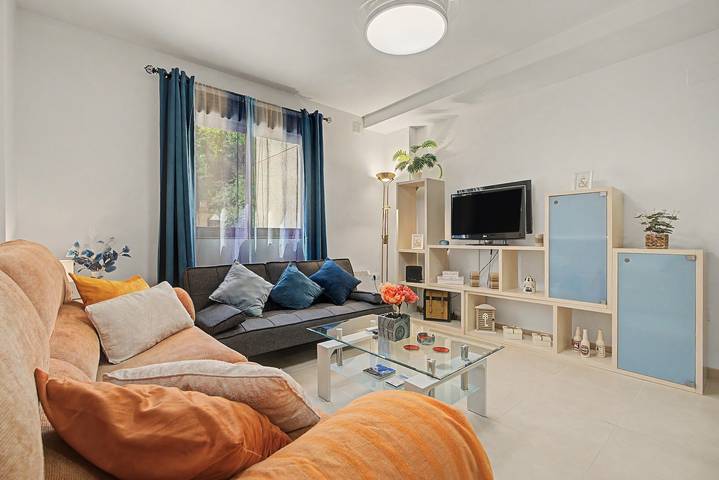 Entire apartment, Apartment 'Maria Jose' with Mountain View and Wi-Fi in Surroundings of Sierra Nevada, Monachil