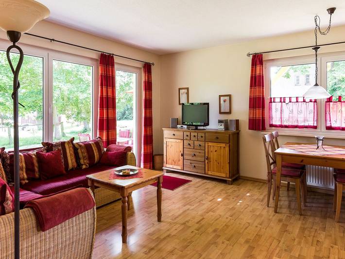 Ferienwohnung für 4 Personen, mit Garten und Terrasse, kinderfreundlich