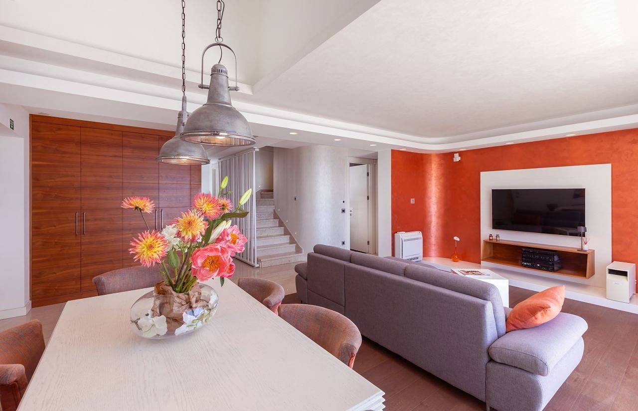 Ganze Wohnung, Ferienwohnung für 6 Personen mit Terrasse in Plaža Bellevue, Grad Dubrovnik