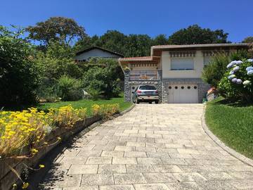 Gîte pour 2 personnes, avec terrasse et jardin à Ciboure