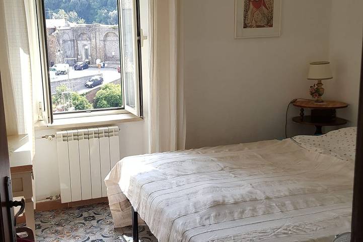 2 stöckiges Ferienhaus mit 2 großen Terrassen  einem sensationellen Ausblick in Mazzano Romano, Rom Provinz