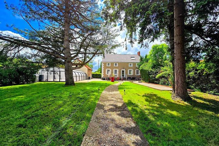 Villa pour 15 personnes, avec Terrasse ainsi que Jardin et Sauna