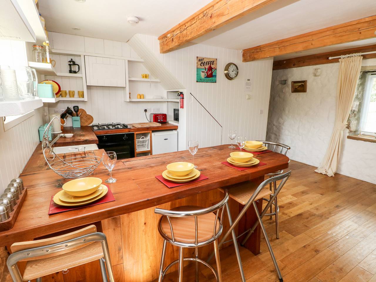 Beekeeper's Cottage in Pembroke, Pembrokeshire