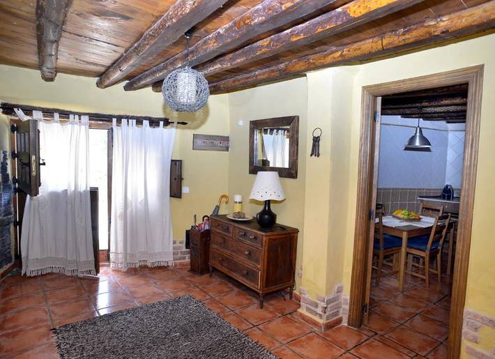 Casa rural para 11 personas, con jardín y vistas en Sierra Norte de Guadalajara - 2