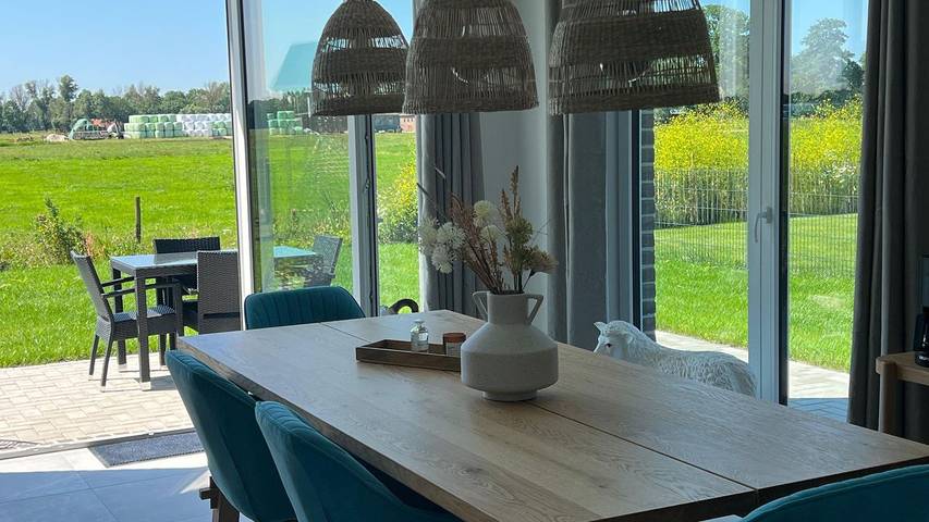 Ferienhaus für 6 Personen, mit Terrasse und Garten sowie Sauna in Stadland