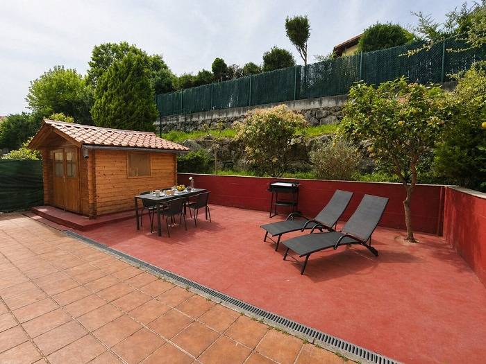 Entire holiday apartment, Oruña - Campo el agua in Oruña, Piélagos
