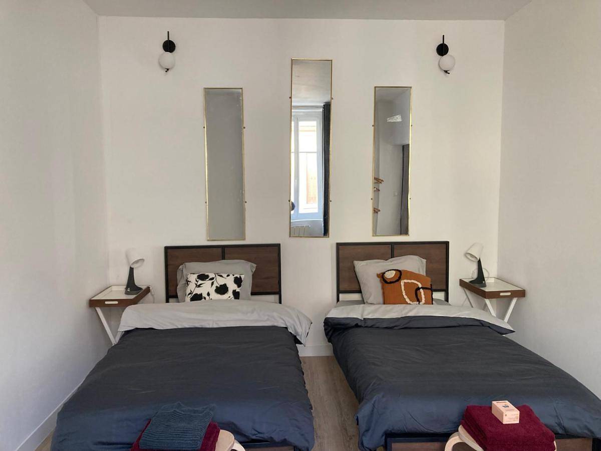 Appartement entier, A4 Premier étage spacieux et lumineux in Évaux-les-Bains, Région d'Aubussargues