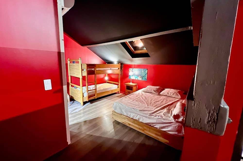 House 10 persons Evreux Saint Michel in Évreux, Évreux region