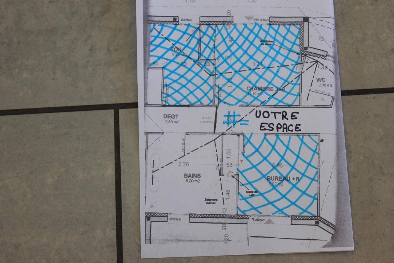 Double Room with Private Bathroom in Donzenac, Région de Brive-la-Gaillarde