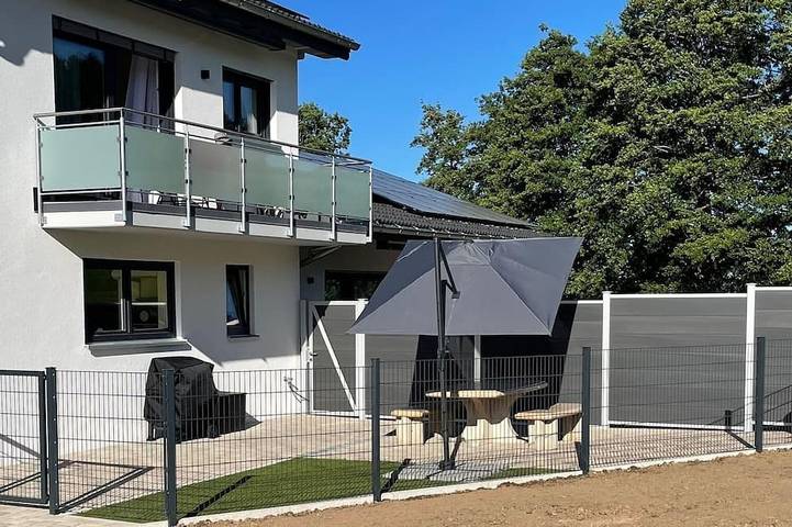 Ferienhaus für 4 Personen, mit Balkon und Garten - 1