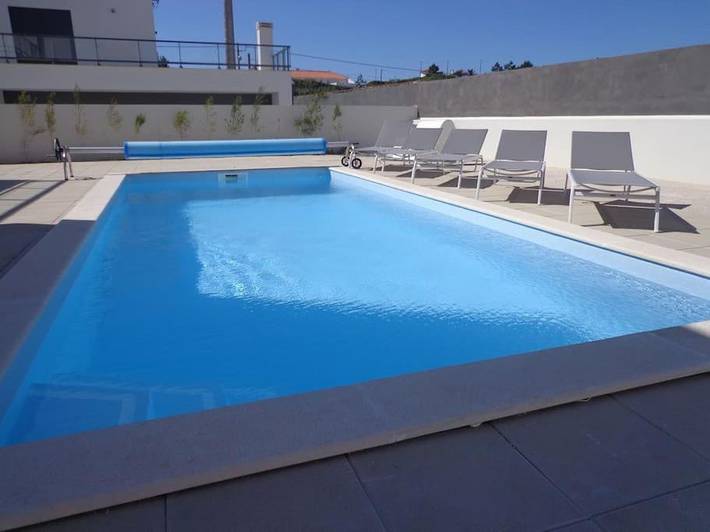 Casa de férias para 8 pessoas, com Varanda e Terraço e ainda Jardim and Piscina em São Martinho do Porto