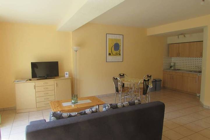 Ferienwohnung für 2 Personen, mit Terrasse und Garten